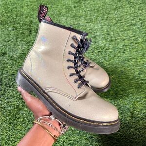 Dr. Martens Holographic Rainbow Stitch Combat Boots Womens 5 Zip up